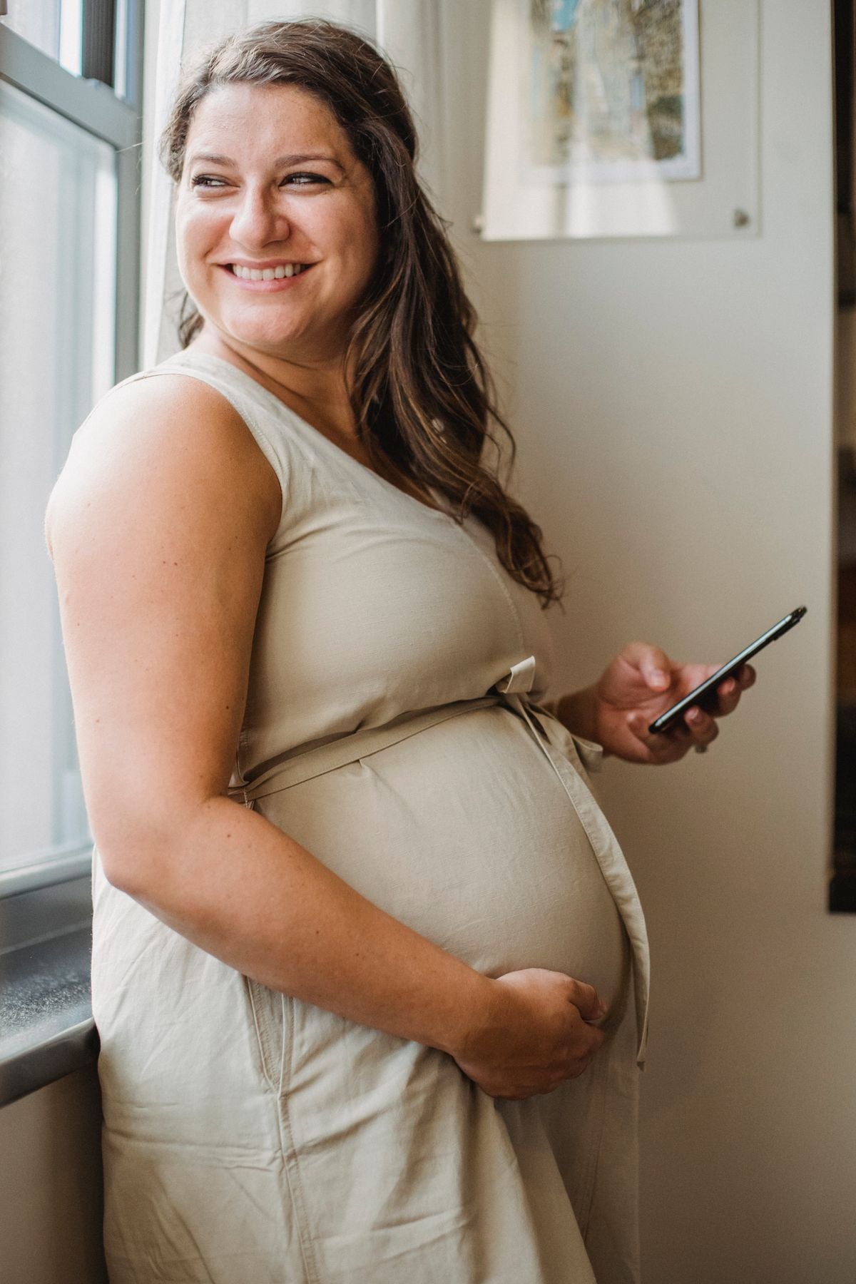 Expectant parents attending an antenatal class